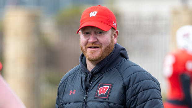 Wisconsin outside linebackers coach Bobby April during Las Vegas bowl preparation. (Credit: David Stluka/UW Athletics)